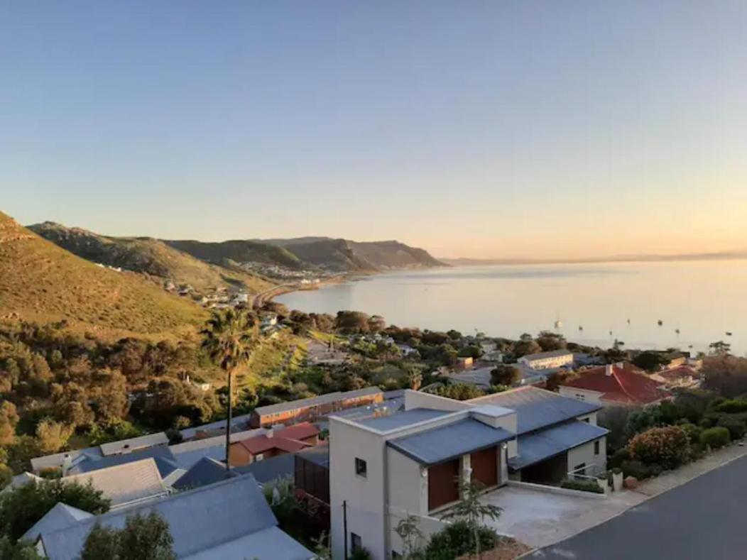 Stonebrook Apartments Simonʼs Town エクステリア 写真